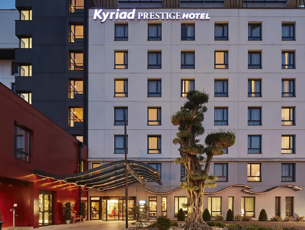 Le Kyriad Prestige Lyon Est - Hôtels Saint Priest