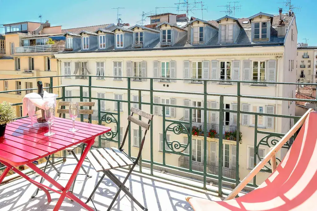  Apart’Hôtel Ajoura - Hôtels à Nice 