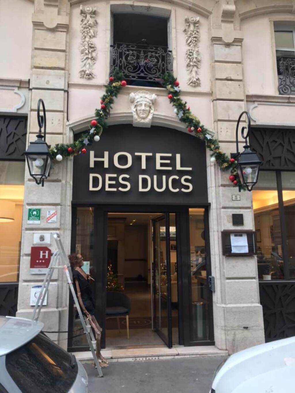  Hôtel des Ducs - Hôtels à Dijon 