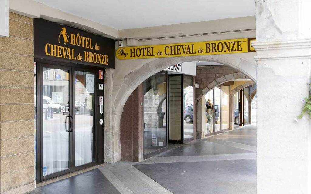  Hôtel du Cheval de Bronze - Hôtel à Épinal