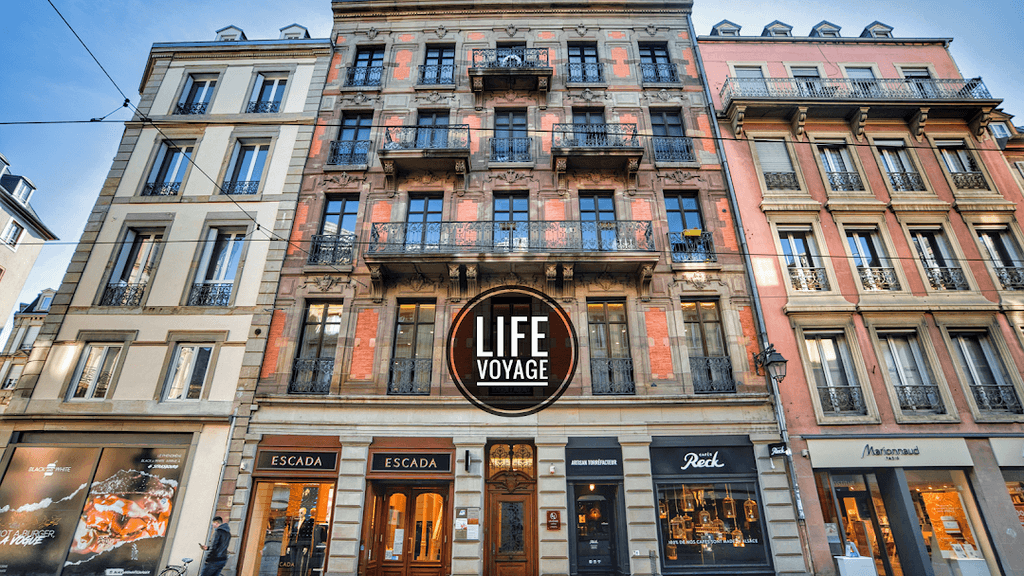  LIFE VOYAGE & SPA by Life Renaissance - Hôtels à Strasbourg 