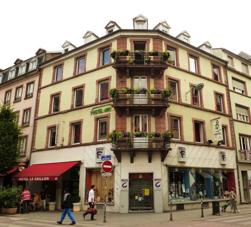  Hôtel Le Grillon - Hôtels à Strasbourg 
