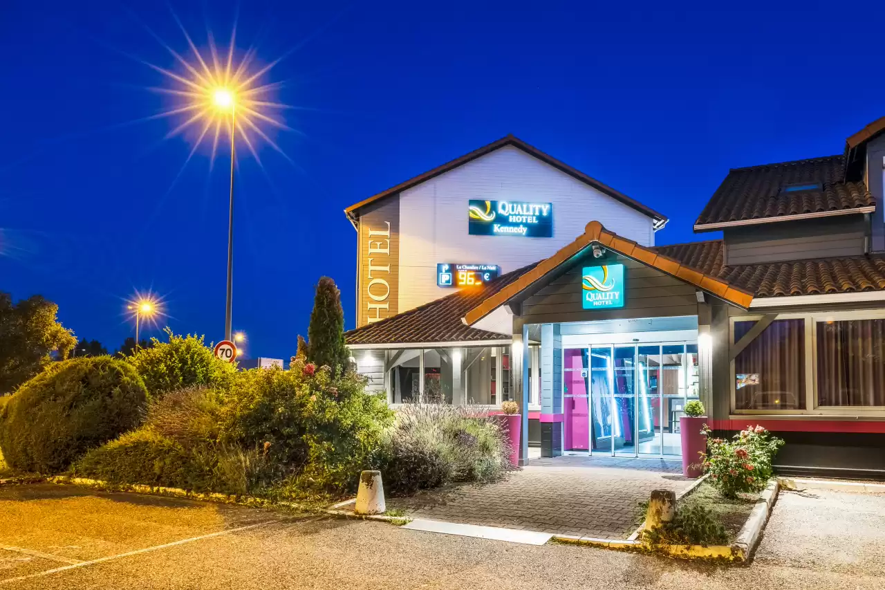 Quality Hotel Clermont Kennedy- Hôtels Clermont-ferrand