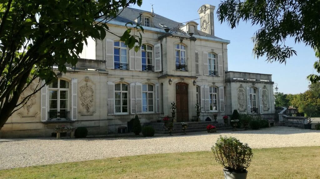 Château du Clos Mortier - Hôtel à Saint-Dizier